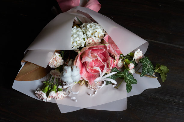 原始花束在复古风格，问候的背景或概念图片下载