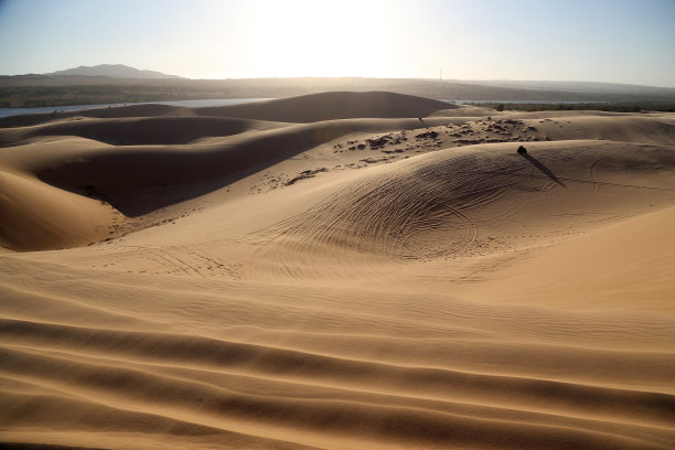 白色沙滩图片下载