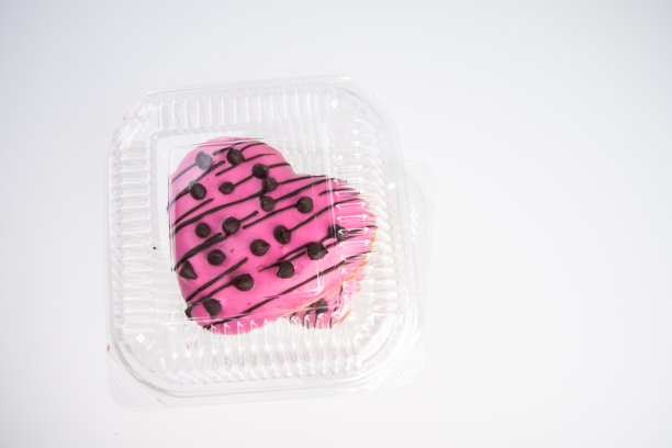 甜甜圈孤立在白色背景图片下载