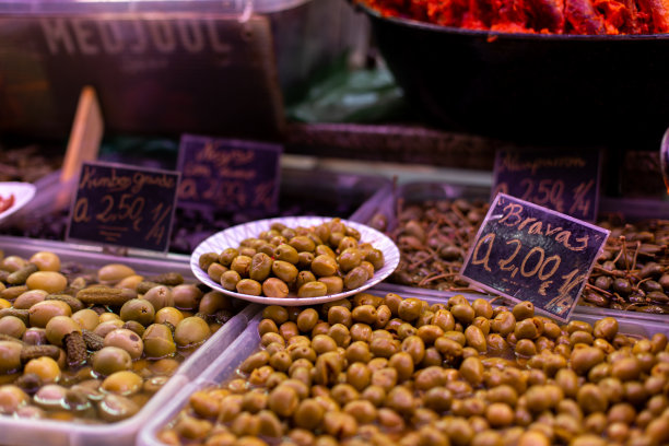 西班牙马拉加的Atarazanas市场图片下载