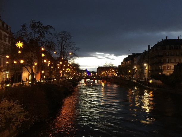 斯特拉斯堡灯图片下载