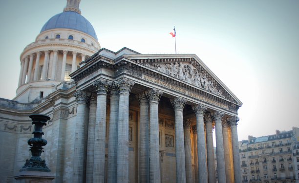历史上的万神殿在四区拉丁区在巴黎，法国图片下载