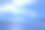 自然的蓝色海景，阳光透过云层图片下载