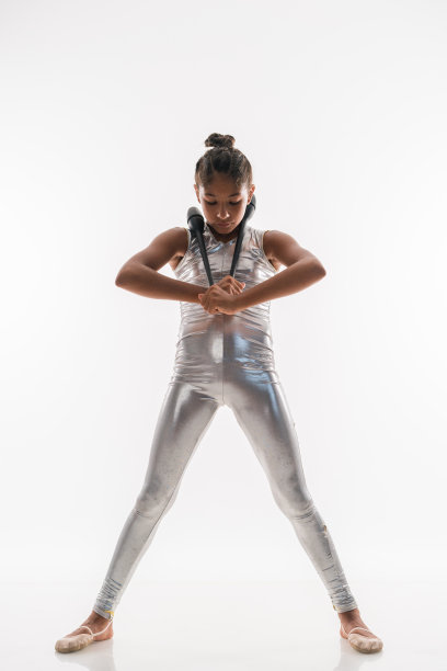 美丽的体操杂技少女图片下载