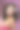 淡妆、卷发、露肩的美女。图片下载