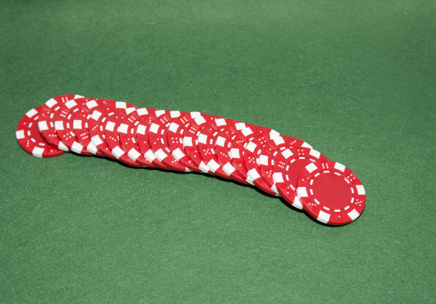 扑克桌和筹码图片下载