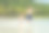 爸爸和他的儿子在海里玩图片下载