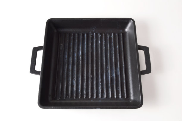 直接在肮脏的烤盘上白色背景图片下载