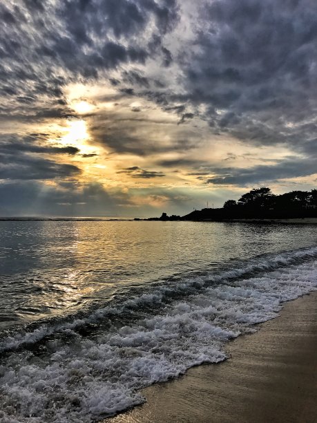 卵石滩图片下载