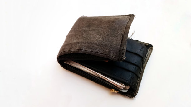 最古老的钱袋，背景又脏又白图片下载