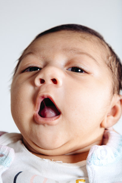 宝宝的第一张头像照片图片下载