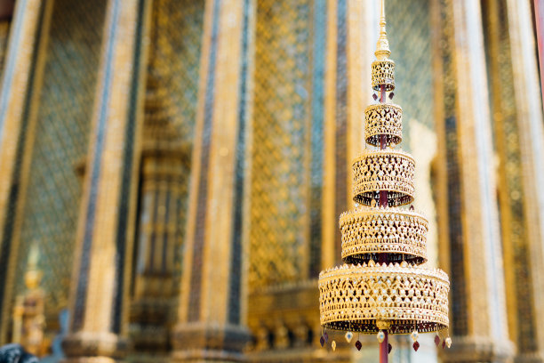 泰国曼谷佛寺路径的屋顶图片下载