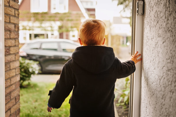 世界这么大，小家伙，勇敢点图片下载