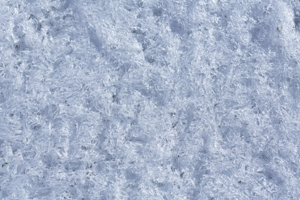 冰冻的冬季冰背景在蓝色和白色图片下载