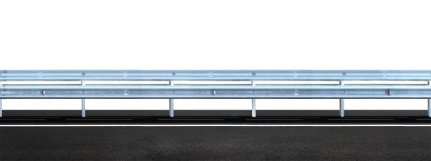 高速公路护栏上隔离白色背景，全景。道路的屏障，分隔带图片下载