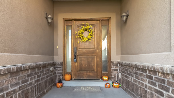 全景框南瓜和花环装饰秋天的阴影图片下载