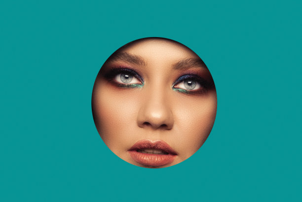 完美的圆和完美的妆图片下载