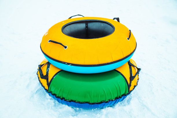 雪管环近。希尔在背景图片下载