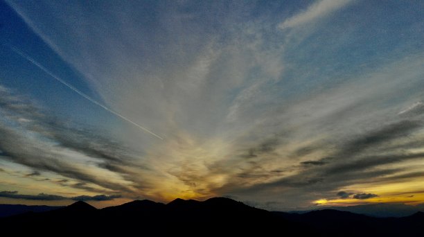 夕阳山图片下载