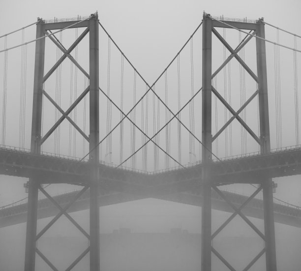 相交的桥梁图片下载