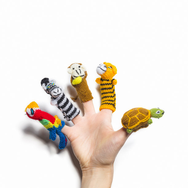 白色背景上的手指木偶图片下载