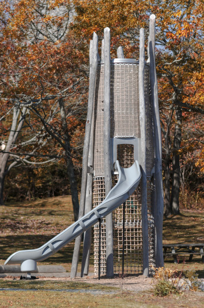 儿童游乐场的幻灯片图片下载