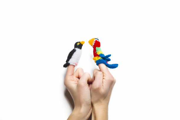 白色背景上的手指木偶图片下载