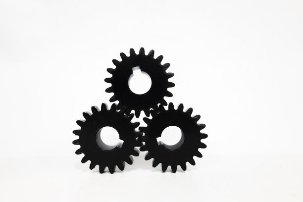 白色背景上的三只小羽翼图片下载