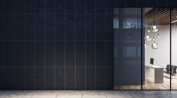 商业中心的夜景街景，深色的墙壁，现代的灯光和宽敞的礼堂图片下载