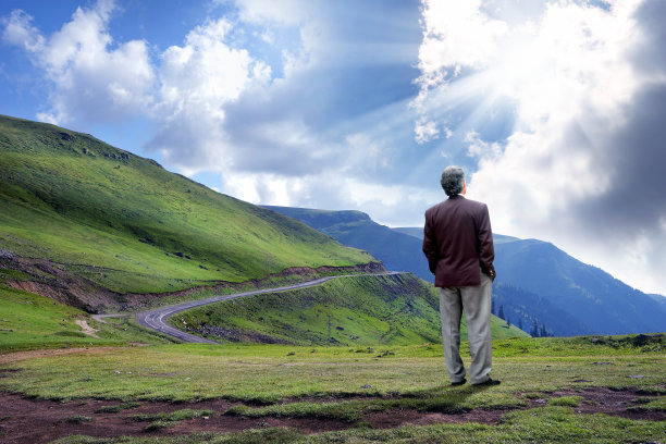 商人沉思的本质图片下载