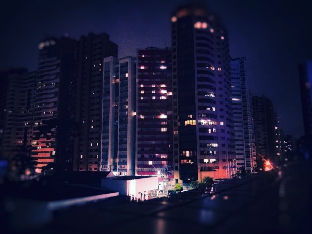 一夜建成图片下载