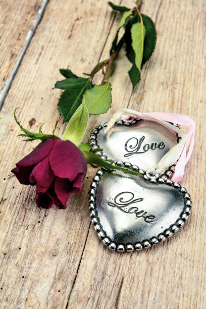 粉色与心图片下载