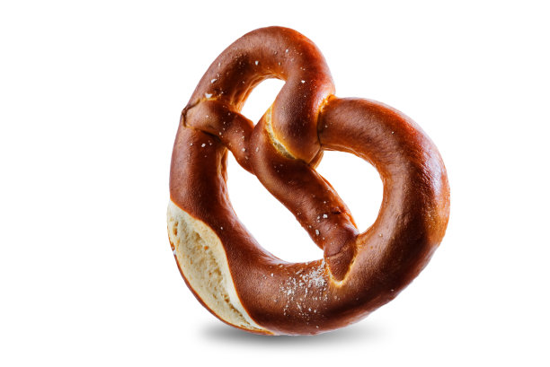 椒盐卷饼在白色孤立的背景图片下载