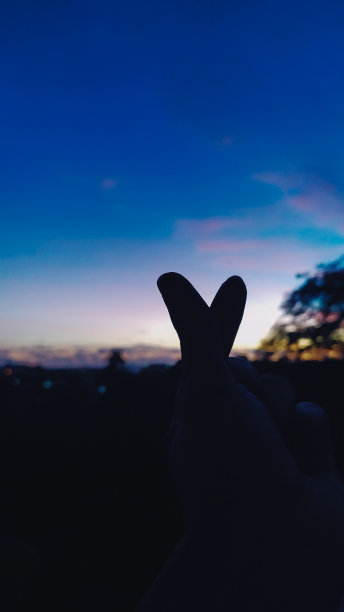 手指手喜欢形状的爱情图片下载