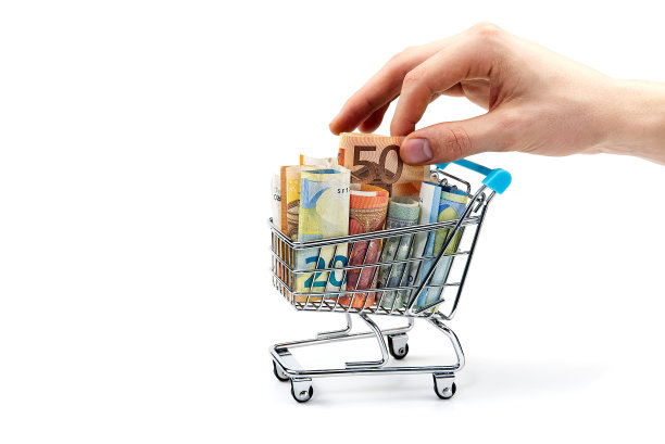 购物车和欧元纸币5,10日元50欧元。孤立在白色图片下载