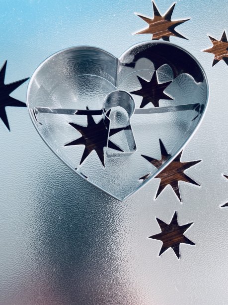 心形与钥匙孔在圣诞星星的背景图片下载