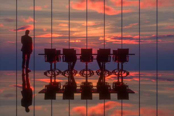 与商界人士的会议桌图片下载