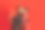 春节快乐。亚洲母亲和女儿肖像孤立在红色背景图片下载