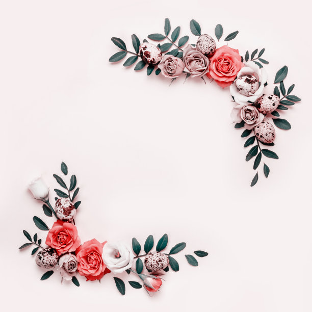 创意花卉复活节卡片。玫瑰、绿叶、鹌鹑蛋，粉纸背景，波西米亚风格图片下载