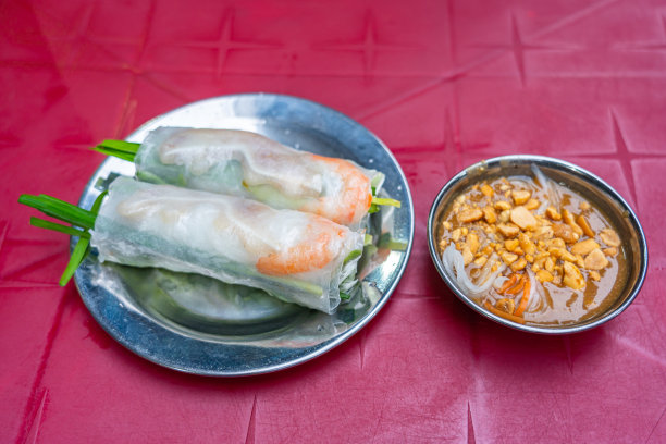 越南菜-米纸春卷配花生酱图片下载