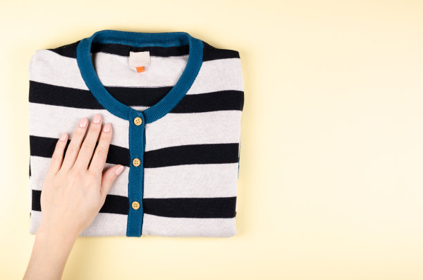 纺织品、衬衫组成上的颜色背景。平的。图片下载