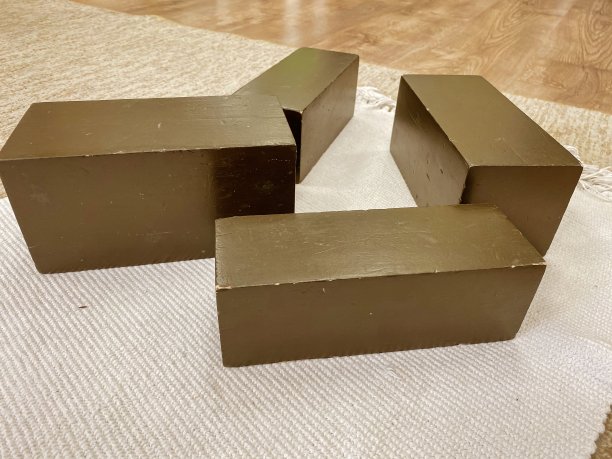 蒙台梭利材质感官棕色楼梯图片下载