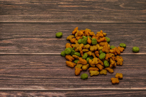 狗粮拍摄木纹背景图片下载