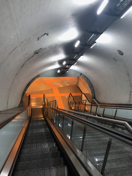 地铁站图片下载