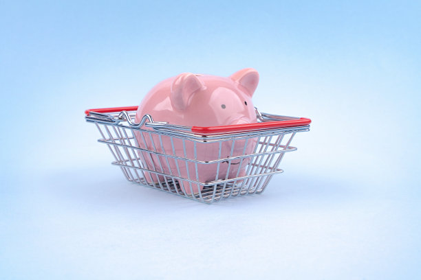 存钱存钱罐蓝色背景图片下载