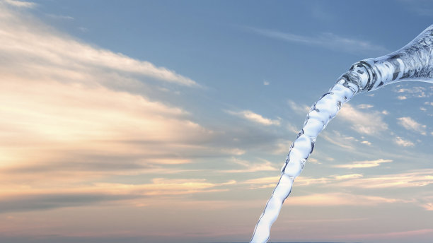 水瓶配清水饮用图片下载