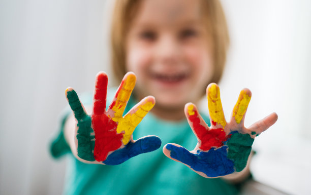 孩子的手图片下载