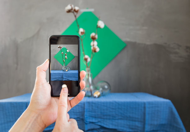 摄影师使用智能手机艺术对象图片下载