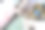 手握电子元器件工作在电子实验室进行研究，发展科技产业图片下载