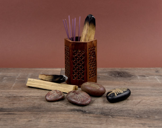 熏香和仪式熏蒸剂储存图像图片下载